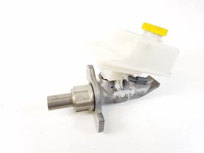 Jeep Grand Cherokee 2015 Brake Master Cylinder 68207364AA Diesel 184kW EZE71312 - Image 1 of 4