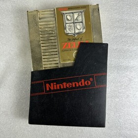 Nintendo Legend of Zelda Original 1985 NES Game Gold Cartridge Z15
