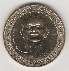 -- 2012 MONNAIE DE PARIS -- 69005 NOTRE-DAME DE FOURVIERE ACCUEILLE JEAN-PAUL II - Picture 1 of 1