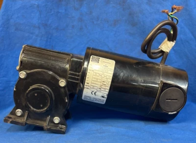 CUERPO ELÉCTRICO, MOTOR PEQUEÑO, ÁNGULO RECTO, 6142MTGF0001, TIPO 33A5BEPM-5F Foto 1 de 4