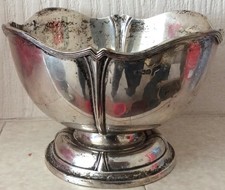 1905 Art Nouveau Hallmarked Silver Rose Footed Bowl Walker & Hall 220g Not Scrap