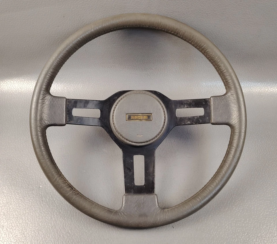 Volante clásico raro MAZDA Rx7 1985 1988 Ford Telstar tx5 3 radios Foto 1 de 4