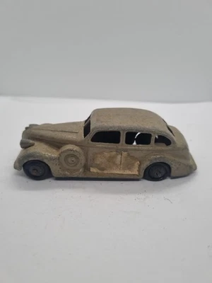 RARO DE COLECCIÓN DINKY TOYS # 39D BUICK VIRREY BERLINA MODELO DE COCHE FUNDIDO A PRESIÓN CERVATILLO 1947 Foto 1 de 4