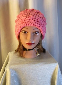 Sombrero de punto con cuello hecho a mano por Betty talla mediana rosa (700-381) - Imagen 1 de 10