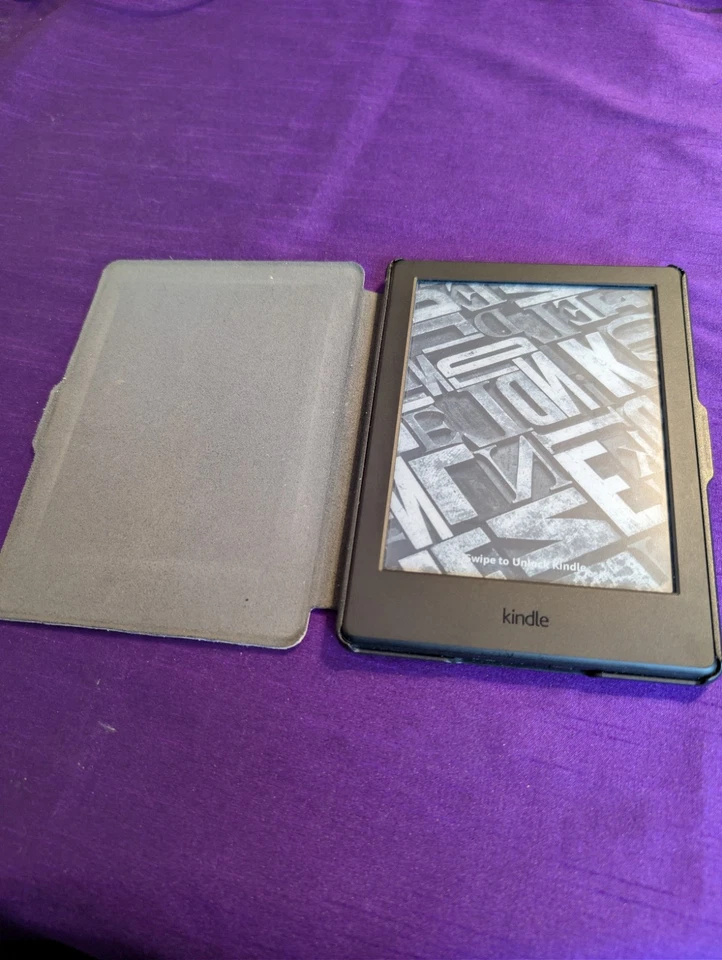 Amazon Kindle 8th Generation 6" 4GB Wi-Fi eBook Reader SY69JL , read details - Image 1 of 4