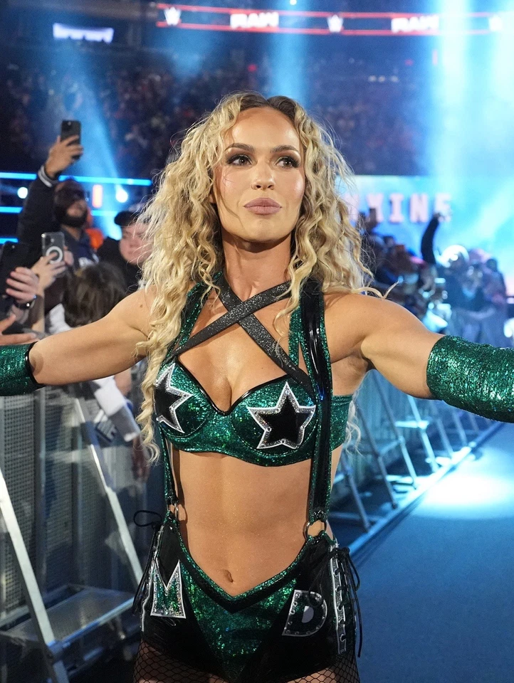 Maxxine Dupri 11x17 Impresión Fotográfica WWE Superstar Nuevo IC Champion Promo Póster Foto 1 de 1