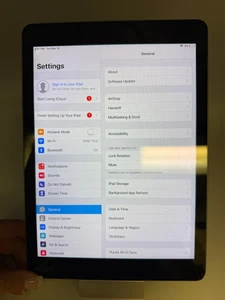 iPad Air 1st Generation 16GB Space Gray Wi-Fi Grade B See Description - Picture 1 of 8