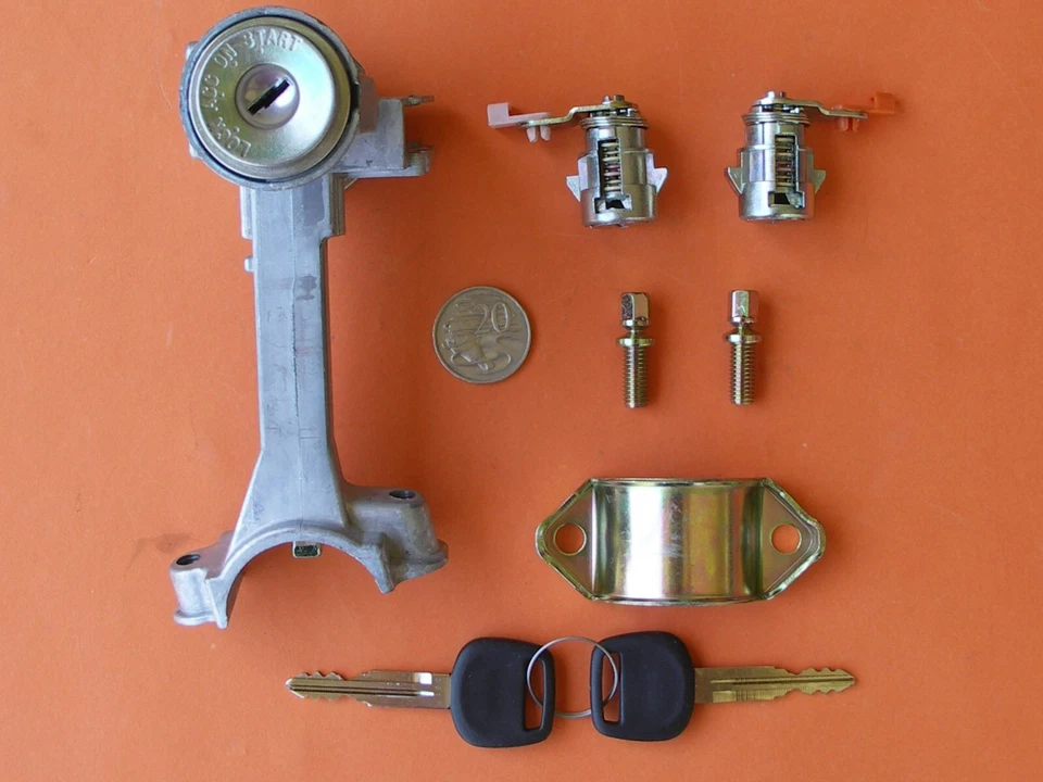 IGN BARREL+STEERING LOCK+DOORS SUIT Toyota Corolla AE90+AE92 02/89-6/94*REDUCED* - Image 1 of 1