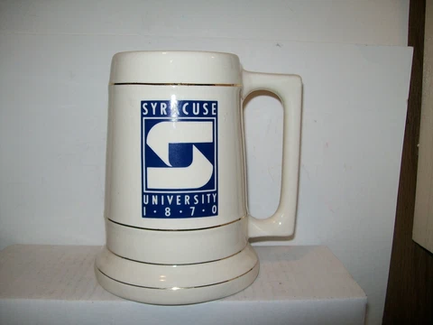 NCAA SYRACUSE UNIVERSITY VINTAGE OLD LOGO CERAMIC TANKARD Cover