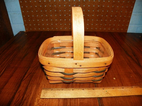 1995 LONGABERGER Hand Woven Fixed Handle Basket w Plastic Liner Cover