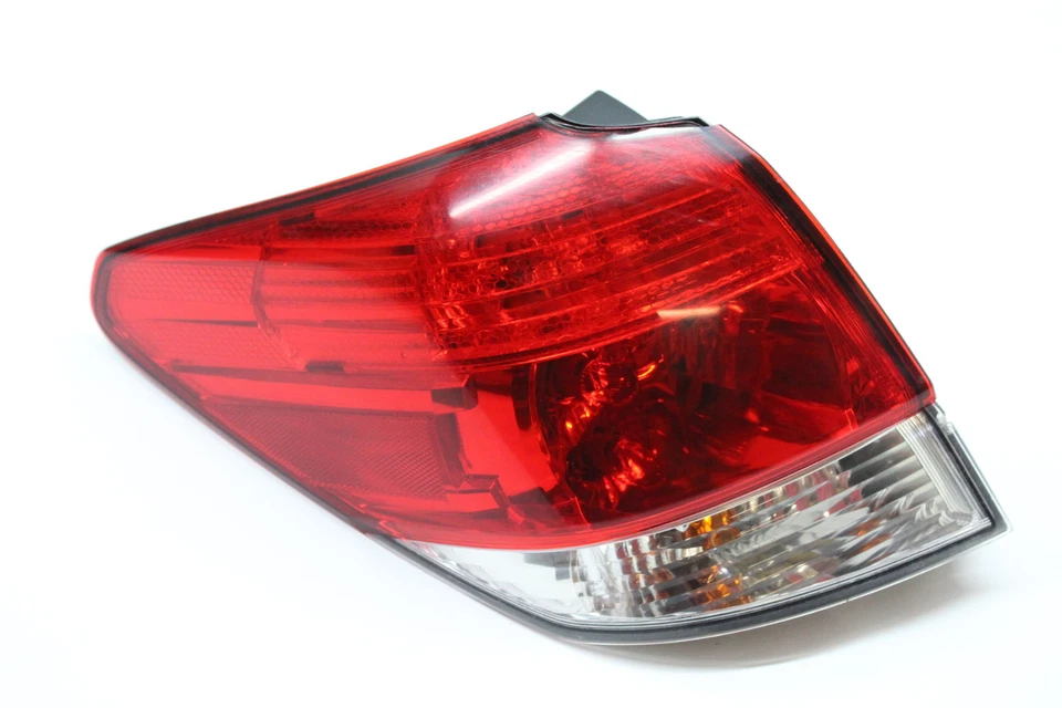 Luz trasera izquierda Subaru Outback 2013 OEM 10 11 12 13 14 Foto 1 de 4