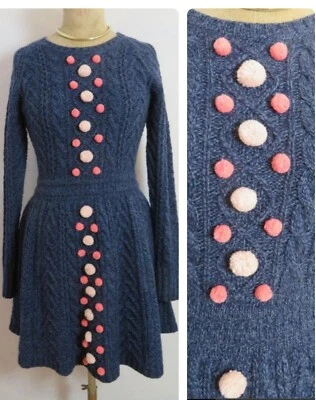 Manoush Aran-Strickkleid tailliert Pompons Size M Wolle Jeansblau Melange Wneu - Bild 1 von 4