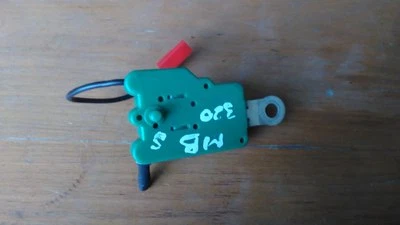 Mercedes S Class Antennenverstärker Amplifier Antennenverstärker 2208202389 - Bild 1 von 3