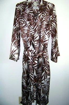 Conjunto de 3 piezas de pijama/bata sedosa M marrón patrón de palma pantalones cortos/top bambú comerciantes Foto 1 de 4