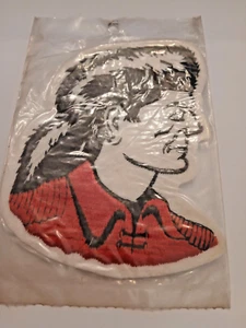 EMBROIDERED VINTAGE DAVEY CROCKETT PATCH 5 INCHES BY 4  INCHES PACK OF ONE - Picture 1 of 2