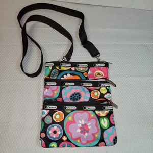 LeSport Sac 3-Zip Crossbody Pouch Handtasche Tasche Blumenmuster Retro 60er Muster - Bild 1 von 6