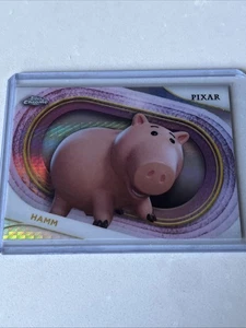 2025 Topps cromo Disney Hamm refractor de prisma #93 - Imagen 1 de 2