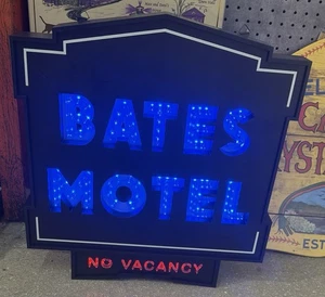 Spirit Halloween Bates Motel No Vacancy LED Neon Sign Decor Psycho -NEW - Picture 1 of 4