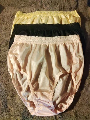 Lot Of 3 Size 6 vintage fruit of the loom 100% nylon panties w/tags  Wide Lace - Image 1 of 4