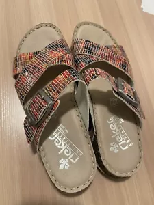 Sandalia cruzada con hebilla Rieker para dama talla 41 multicolor - Imagen 1 de 3