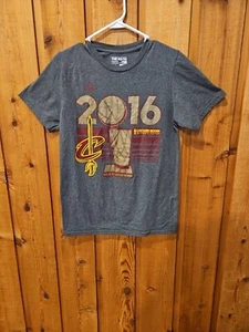 Adidas Womens 2016 NBA Champions Go To Tee Cleveland Cavaliers T Shirt Sz S Gray - Picture 1 of 6