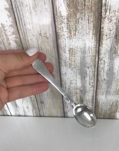 Cuchara de azúcar Georg Jensen de plata de ley 925 con acabado martillado continental de 5 pulgadas - Imagen 1 de 6