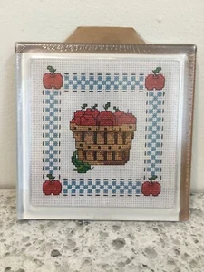 M.C.G. Textiles, Basket of Apples Crafty Hot Plate Kit - Picture 1 of 2