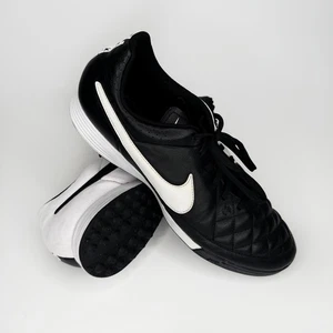 Scarpe da calcio futsal Nike Tiempo Gino in pelle taglia USA 11,5 - 631284-010 usate - Foto 1 di 8