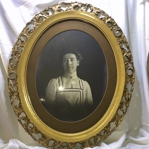 Vintage Antique Oval Wood Chalk Victorian Frame Woman Portrait Wood Back - Picture 1 of 10