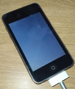 Apple iPod touch 2. Generation 8 GB A1288 defekt - Bild 1 von 3