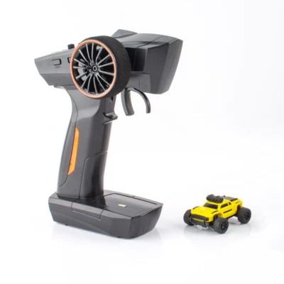 Turbo Racing Baby Monster Mini carro de controle remoto escala 1/76 Monster Truck RTR - Amarelo - Imagem 1 de 4