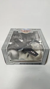 NEW Yat Ming Air Legends WWII US Navy F6F-5 Night Hellcat Plane Diecast 1:48 RAR - Picture 1 of 3