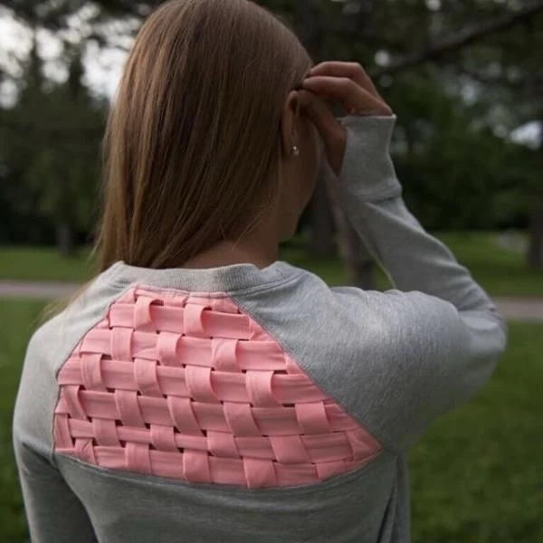 Gray Ivivva by Lululemon Girl’s Size 12 Light Pink Checkered Back Pullover - Image 1 of 4