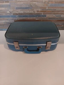 Vintage Suitcase Luggage Blue Hard Shell Metal Latches Mirror Inside Unbranded - Picture 1 of 8