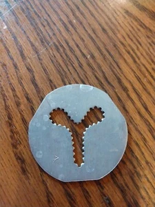 Vintage Mirro Cookie Pastry Press Plates Discs Replacement Part - #7 Heart - Picture 1 of 2