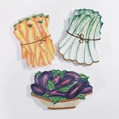 Decorative Hanging Serving Plate Made in Italy Carrot Eggplant Leek Onion Tray - Image 1 of 4