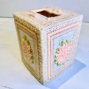 Vintage Tissue Cover Needle Point Raised Floral Design Peach Cream Colors Crewel - Picture 1 of 9