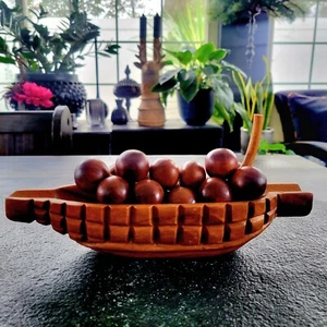 Vintage Wooden Grapes Cluster In Wood Leaf Bowl Wood Fruit Mid Century Modern  - Picture 1 of 12