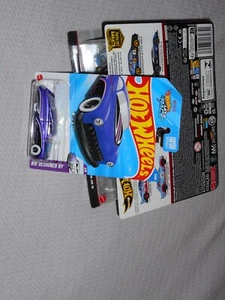 2024/2025 HOT WHEELS A CASE PURPLE PASSION IN PURPLE NICE!! - Picture 1 of 1