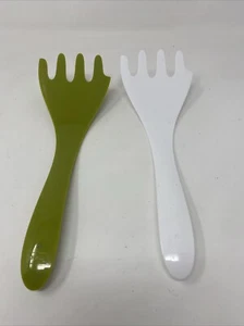 Set Of 2 Koziol Salad Servers Spoons Green And White Sleek Minimalist Design - Picture 1 of 4
