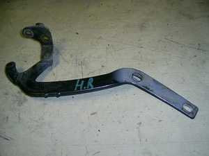 Mercedes-Benz W210 E 300TD Tailgate Hinge Rear Right - Picture 1 of 1