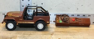 Vintage Sears Remote Control Jeep CJ Renegade Brown Tested Working 1:24 Scale - Picture 1 of 12