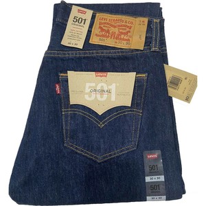 dark blue levi jeans