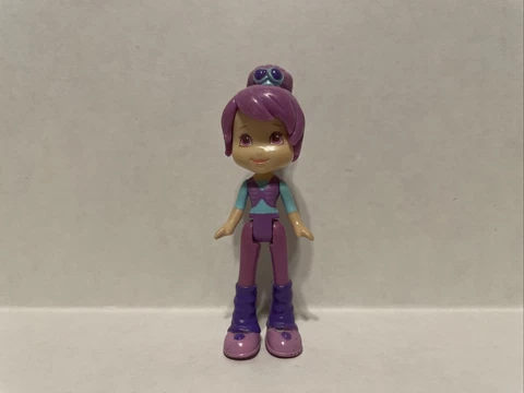 Strawberry Shortcake Mini Figure Doll Poseable 3" Purple 90 Cover