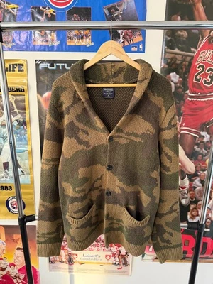 Abercrombie & Fitch Mens Green Camouflage Cardigan Pocket Shawl Sweater Medium - Image 1 of 4