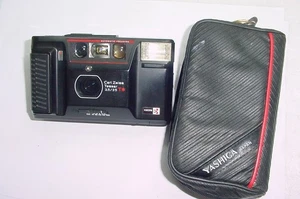Yashica T AF 35mm Film Point and Shoot AF Camera Carl Zeiss 35/3.5 Tessar Lens - Picture 1 of 6