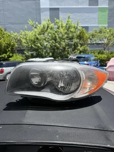 2008-2011 BMW 128i Left headlight Halogen - Picture 1 of 3