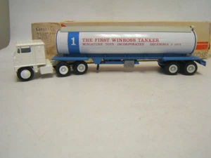 Winross The First Winross Tanker Tractor Trailer White 7000 Cab 1/64 1973 - Picture 1 of 3