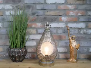 Lámpara de mesa con luz plateada marroquí linterna a pilas estilo vintage LED - Imagen 1 de 6