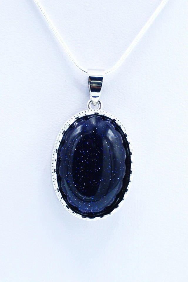 Silberkette mit ovalem Anhänger aus Blaufluß - Bild 1 von 4